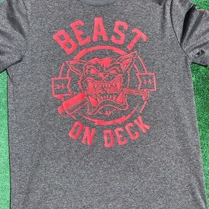 ⚾️❤️Boys youth medium dry fit under armor tshirt